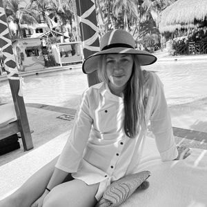 Meet your Posher, Averi